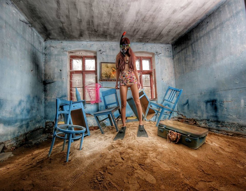 PetraH-Decay-1