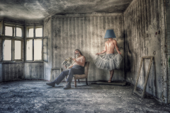 PetraH-Decay-5